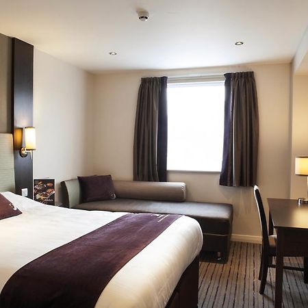 Premier Inn London Heathrow M4/J4 Hillingdon Exteriér fotografie