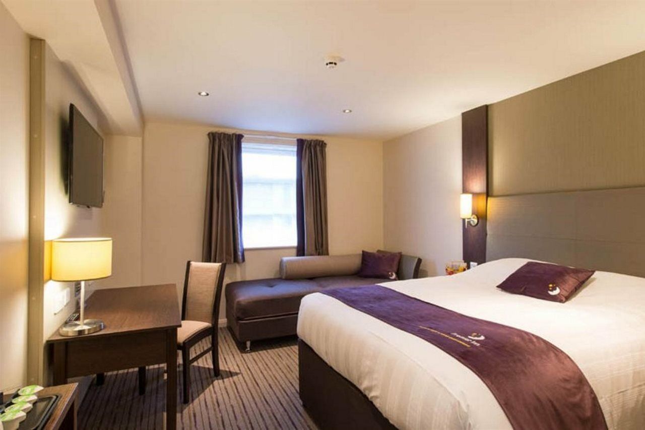 Premier Inn London Heathrow M4/J4 Hillingdon Exteriér fotografie