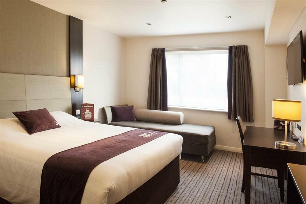 Premier Inn London Heathrow M4/J4 Hillingdon Exteriér fotografie