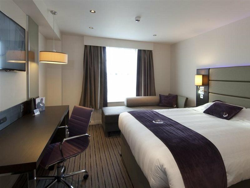 Premier Inn London Heathrow M4/J4 Hillingdon Exteriér fotografie